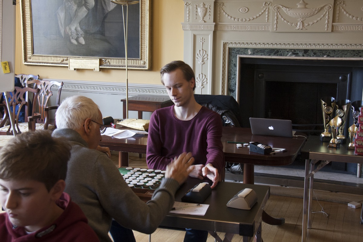 Thierry bat Oskar à la ronde 8 mais les deux joueurs rateront leur fin de tournoi