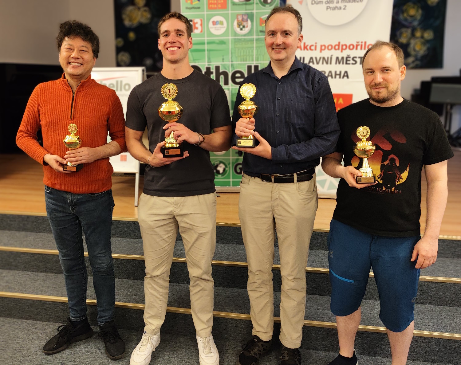 Les quatre premiers (Makoto, Arthur, Matthias et Lari, de gauche à droite) 